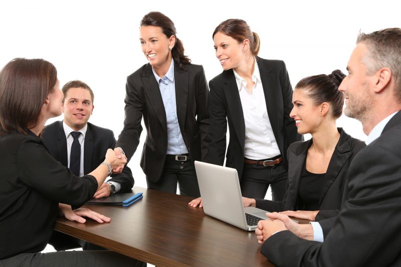 Reunión de negocios y toma de decisiones